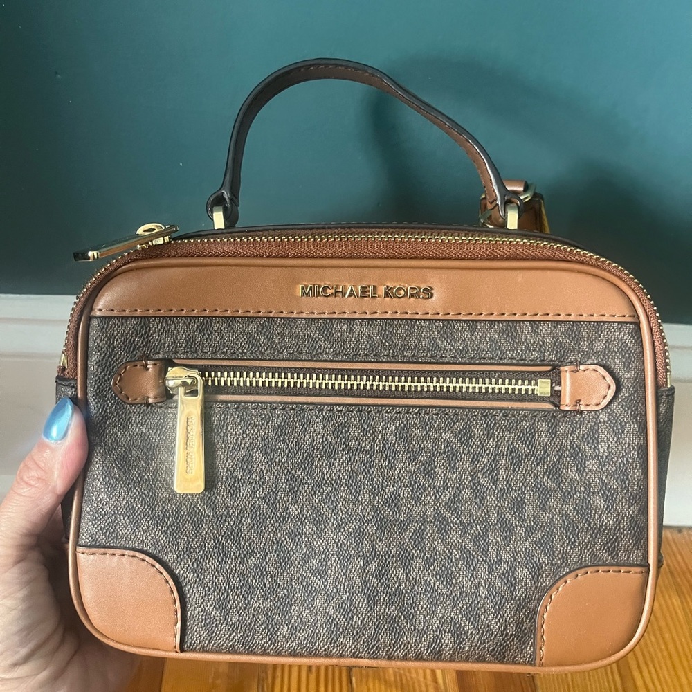 Michael Kors Convertible Belt/Cross Body Bag